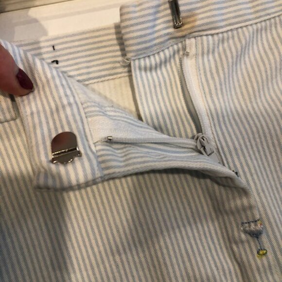 No Name Summer Pinstripe Golf? Skirt, size M - Picture 8 of 10